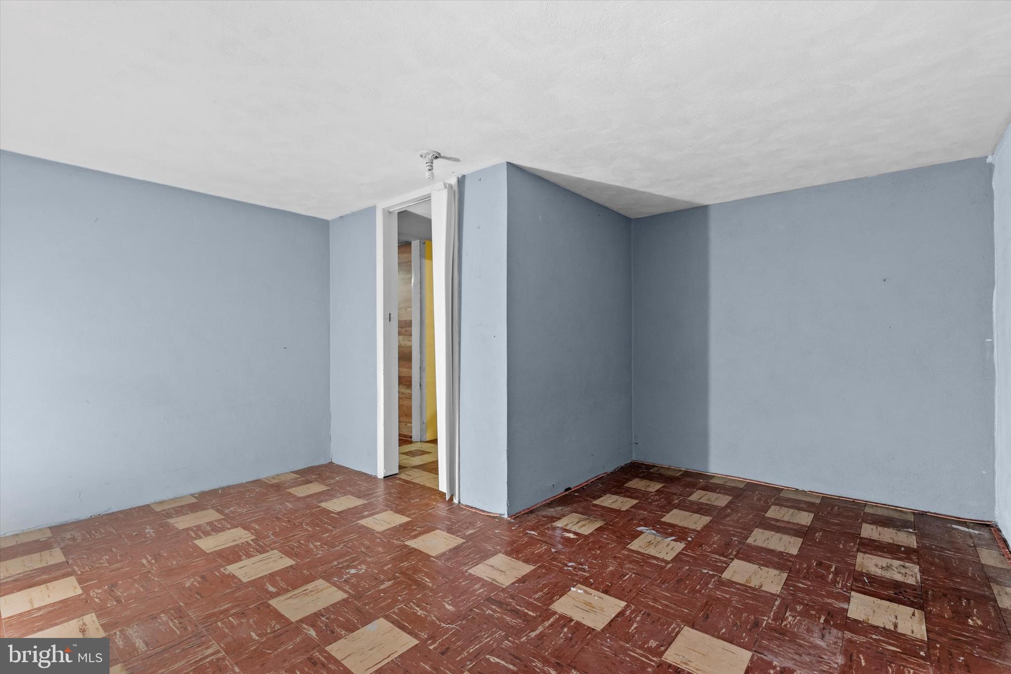 3415 East Market Street York, PA 17402 - Photo 20 of 45 Lower level craft room or office