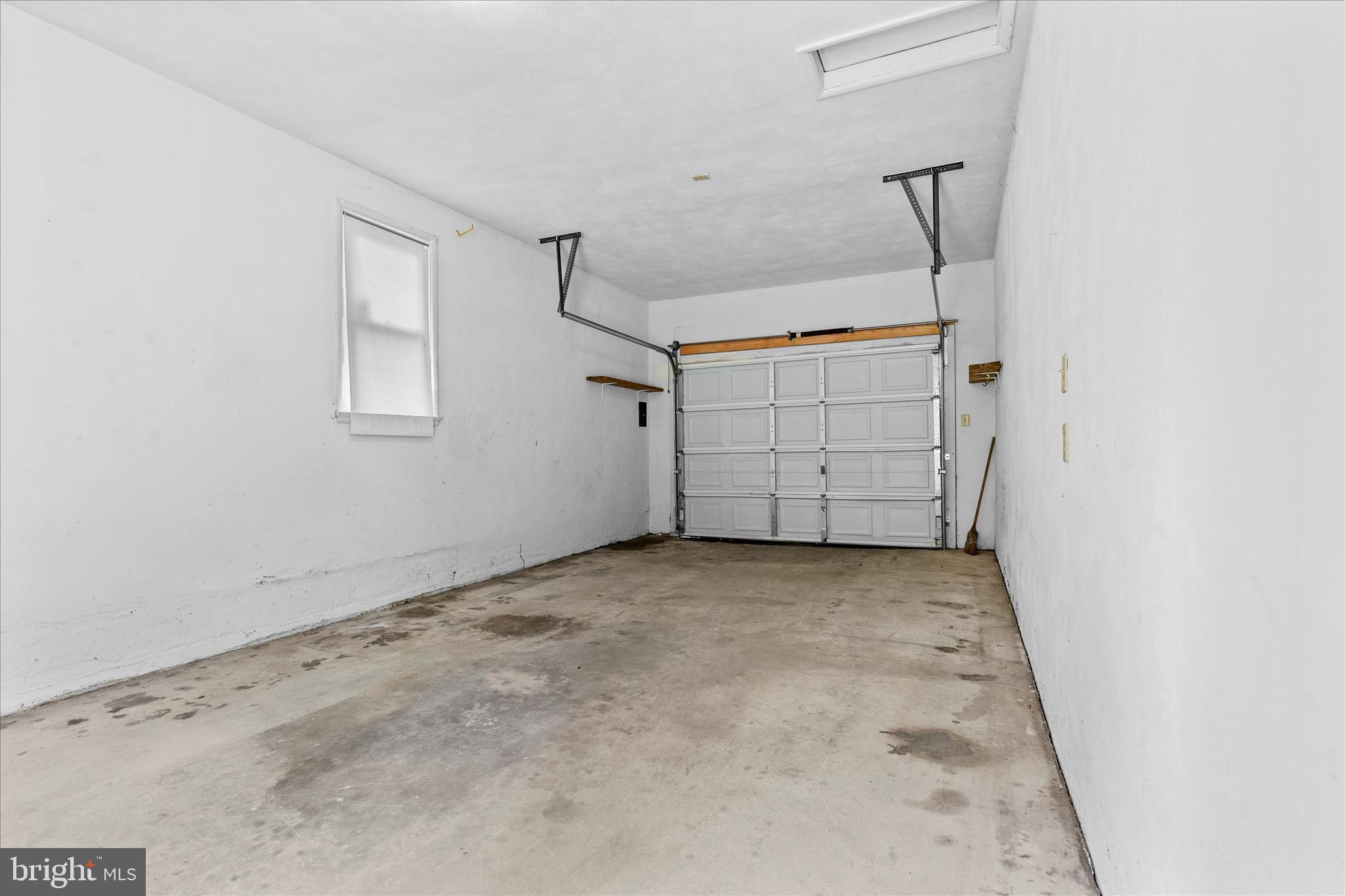 3415 East Market Street York, PA 17402 - Photo 24 of 45 Deep one-car garage