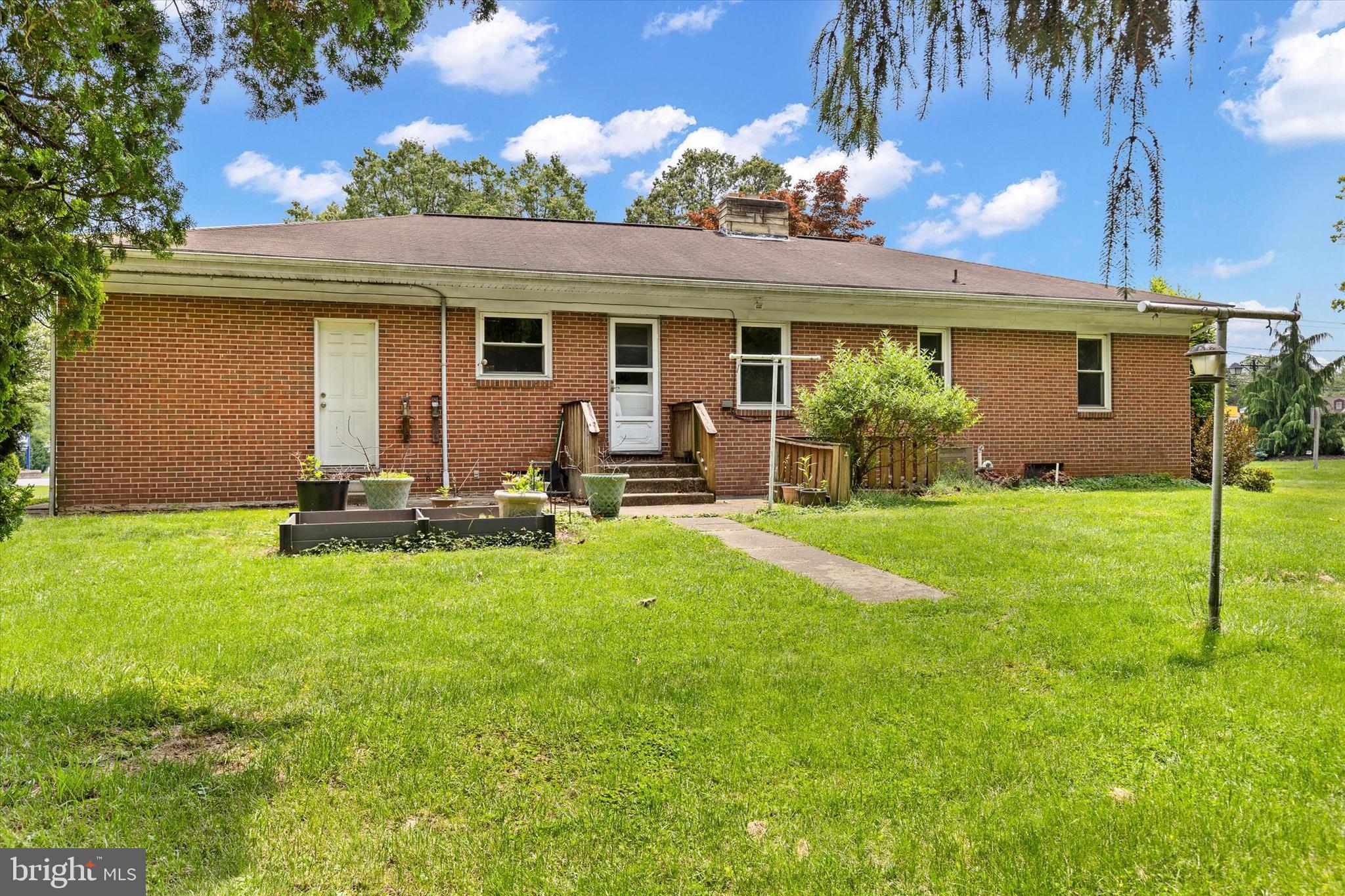 3415 East Market Street York, PA 17402 - Photo 29 of 45 Rear view