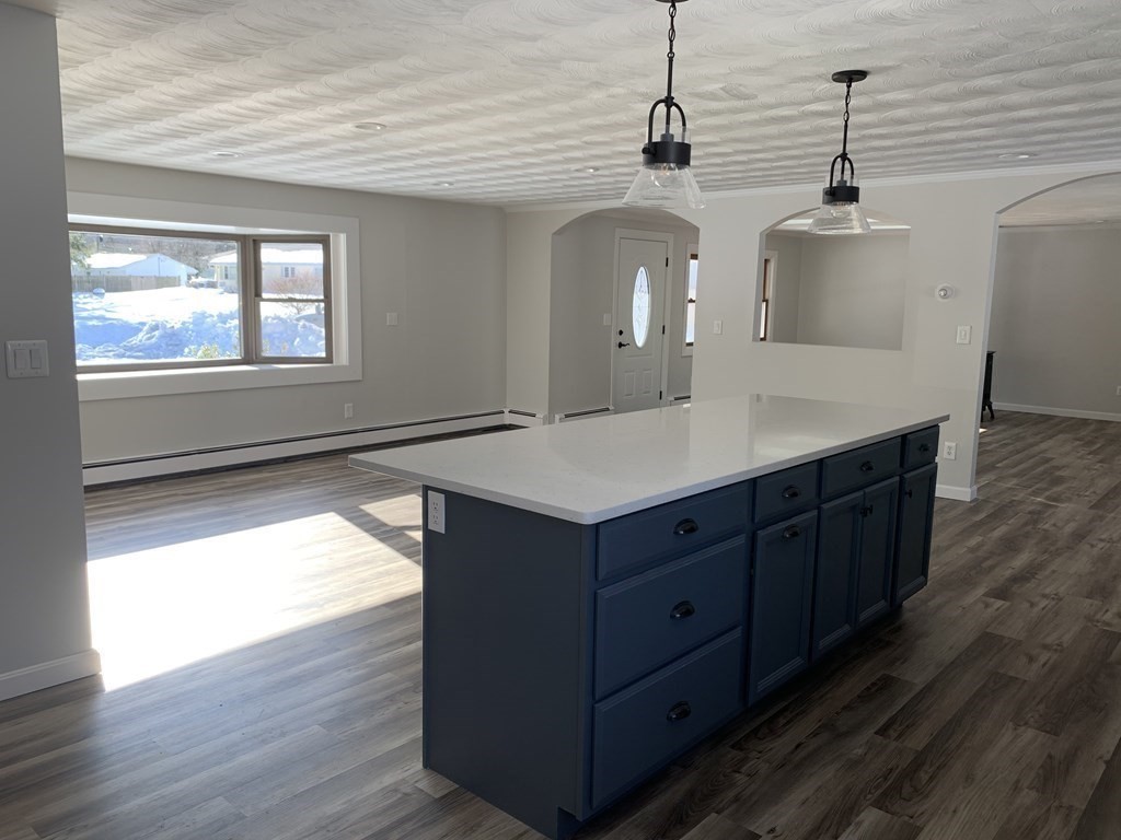 4 Winifred Road Framingham, MA 01701 - Photo 6 of 34 Gallery Image 6