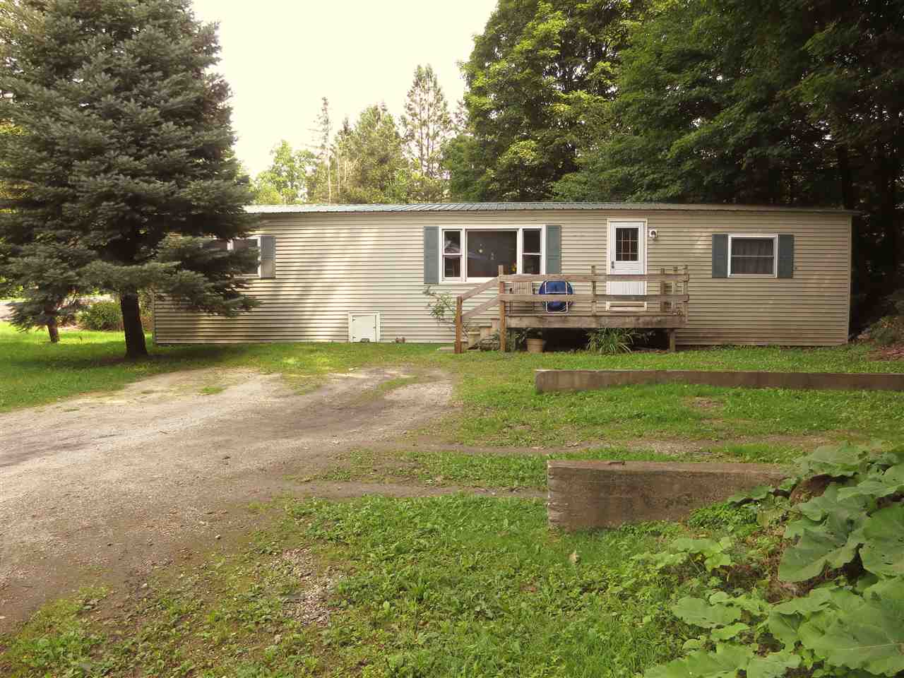 1123 Woodford Road Bennington, VT 05201 - Photo 2 of 18