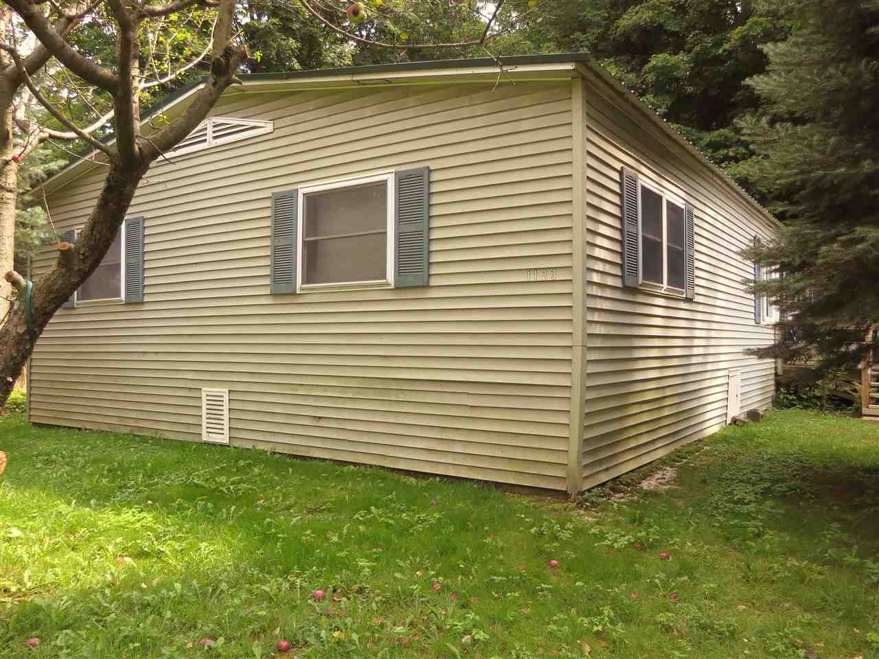 1123 Woodford Road Bennington, VT 05201 - Photo 4 of 18