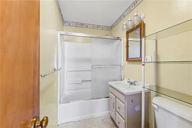 $165,000 | 1312 North Farview Drive, Independence, MO 64056