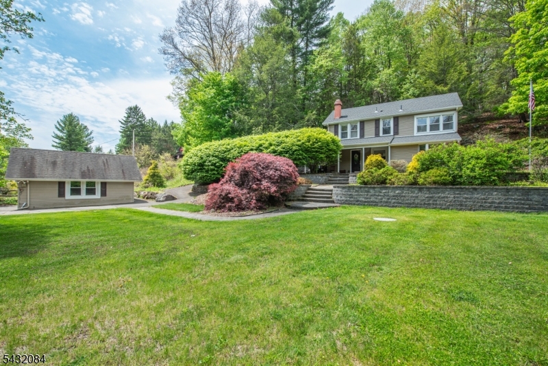 2 Red Mine Road Wanaque, NJ 07465 - Photo 4 of 28