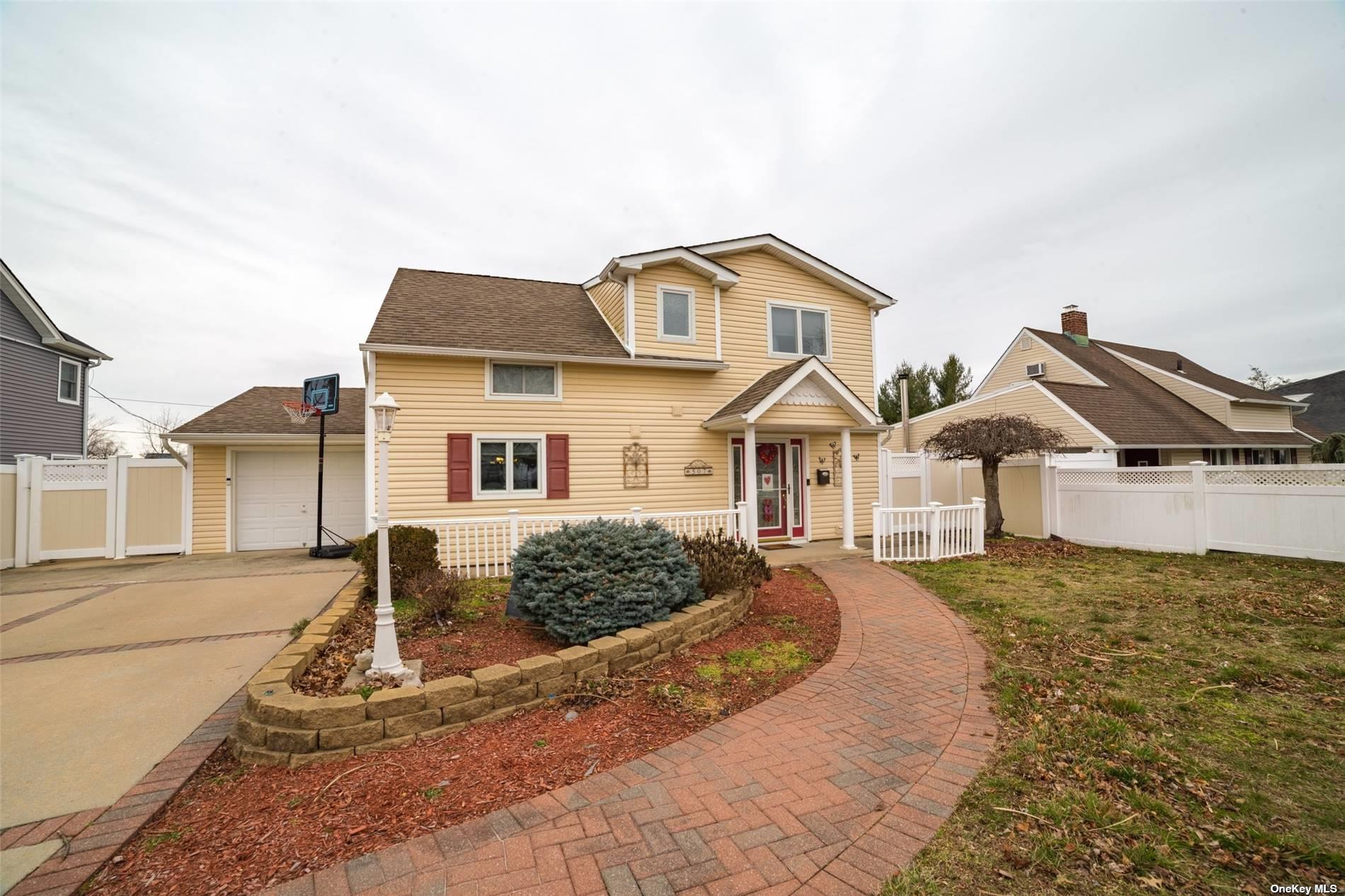 507 Sand Hill Road Wantagh, NY 11793 - Photo 1 of 1 Gallery Image 1