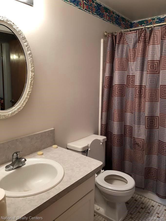 4294 15 Mile Road Sterling Heights, MI 48310 - Photo 7 of 9 0.jpg