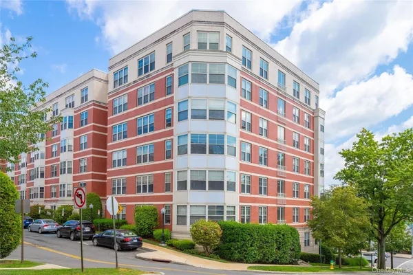 $3,800 | 300 Mamaroneck Avenue, Unit 334, White Plains, NY 10605