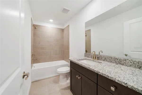 $420,990 | 1674 Greenleaf Wds Cove, Oviedo, FL 32765