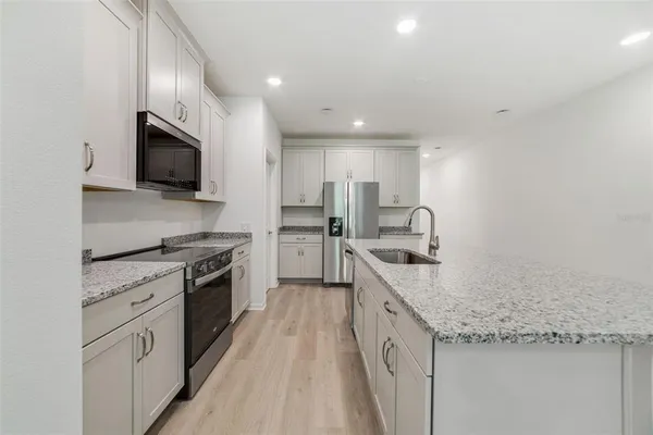 $420,990 | 1674 Greenleaf Wds Cove, Oviedo, FL 32765