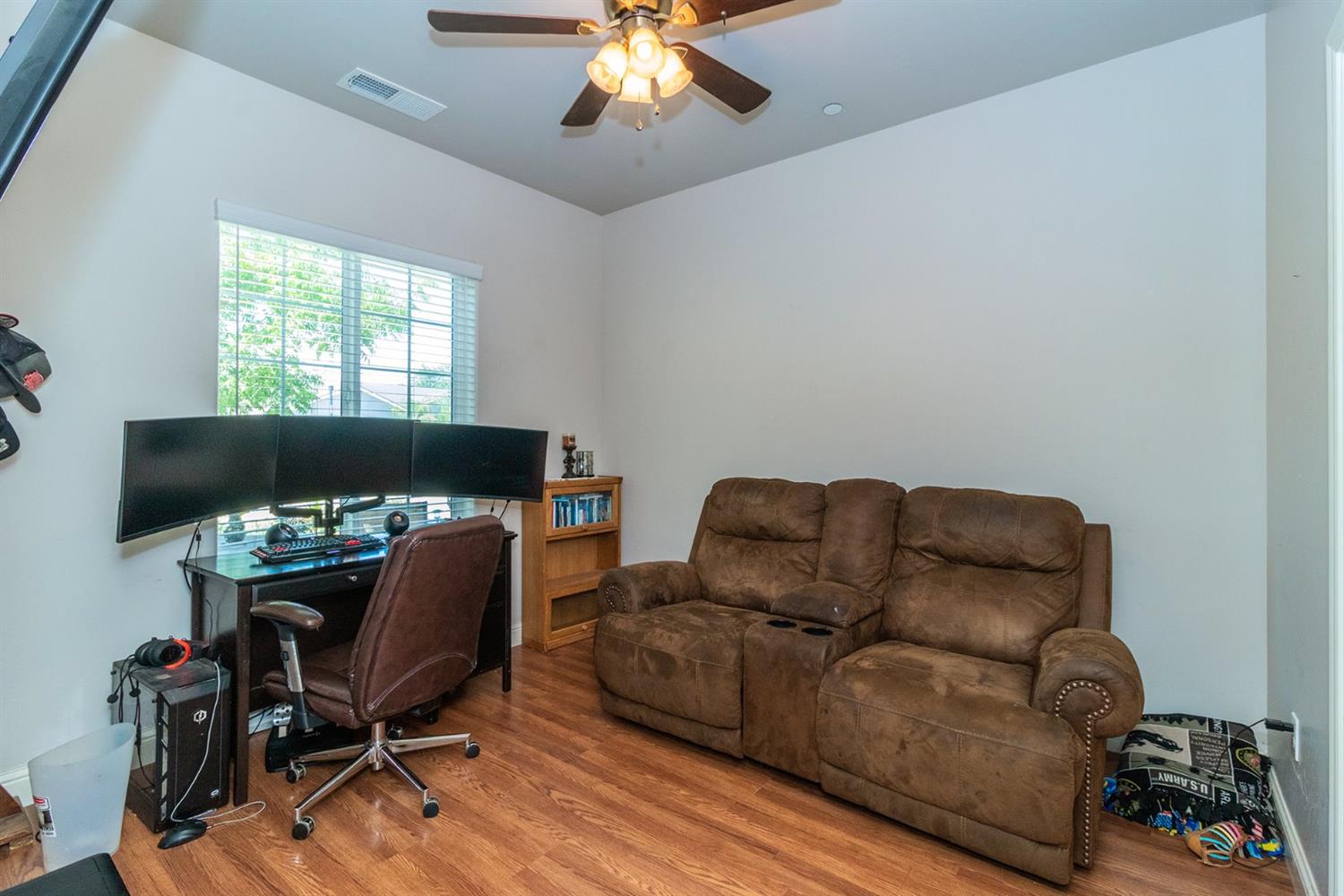 149 West Lilac Avenue Reedley, CA 93654 - Photo 16 of 22 Gallery Image 16