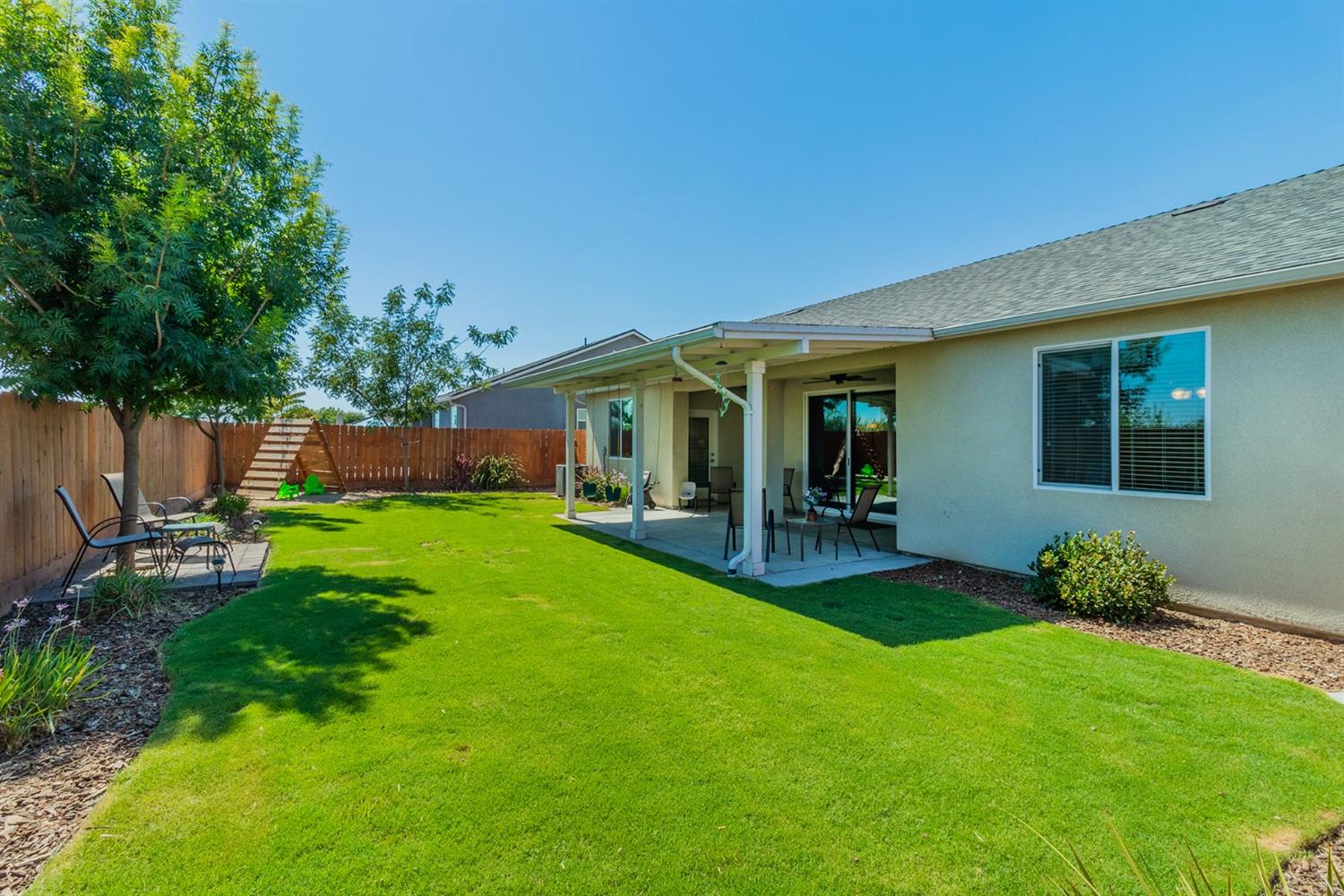 149 West Lilac Avenue Reedley, CA 93654 - Photo 21 of 22 Gallery Image 21