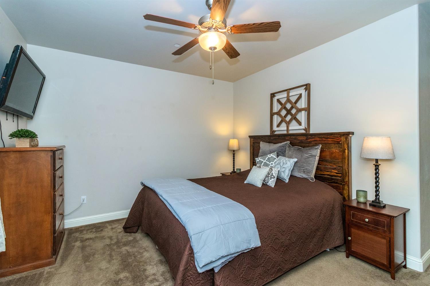 149 West Lilac Avenue Reedley, CA 93654 - Photo 10 of 22 Gallery Image 10
