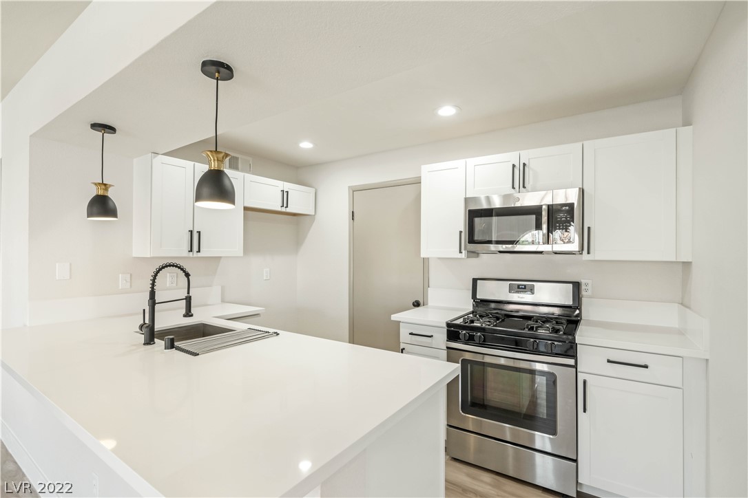 7570 West Flamingo Road, Unit 262 Las Vegas, NV 89147 - Photo 1 of 46 Gallery Image 1