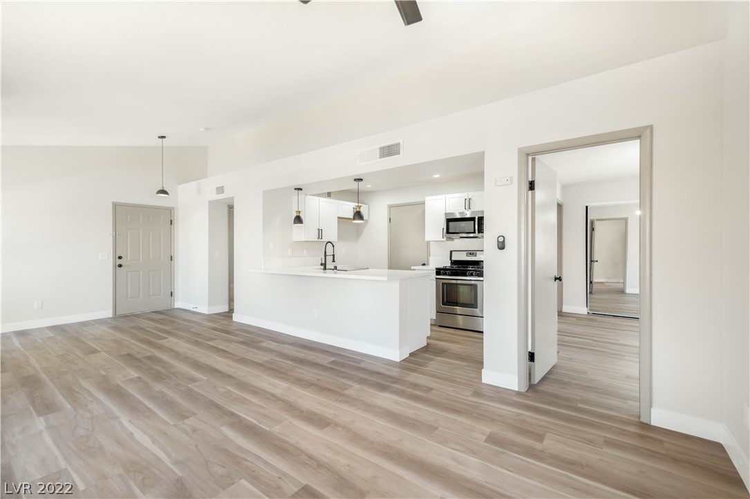 7570 West Flamingo Road, Unit 262 Las Vegas, NV 89147 - Photo 2 of 46 Gallery Image 2