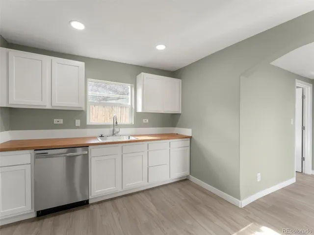 $445,000 | 675 Knox Court, Denver, CO 80204