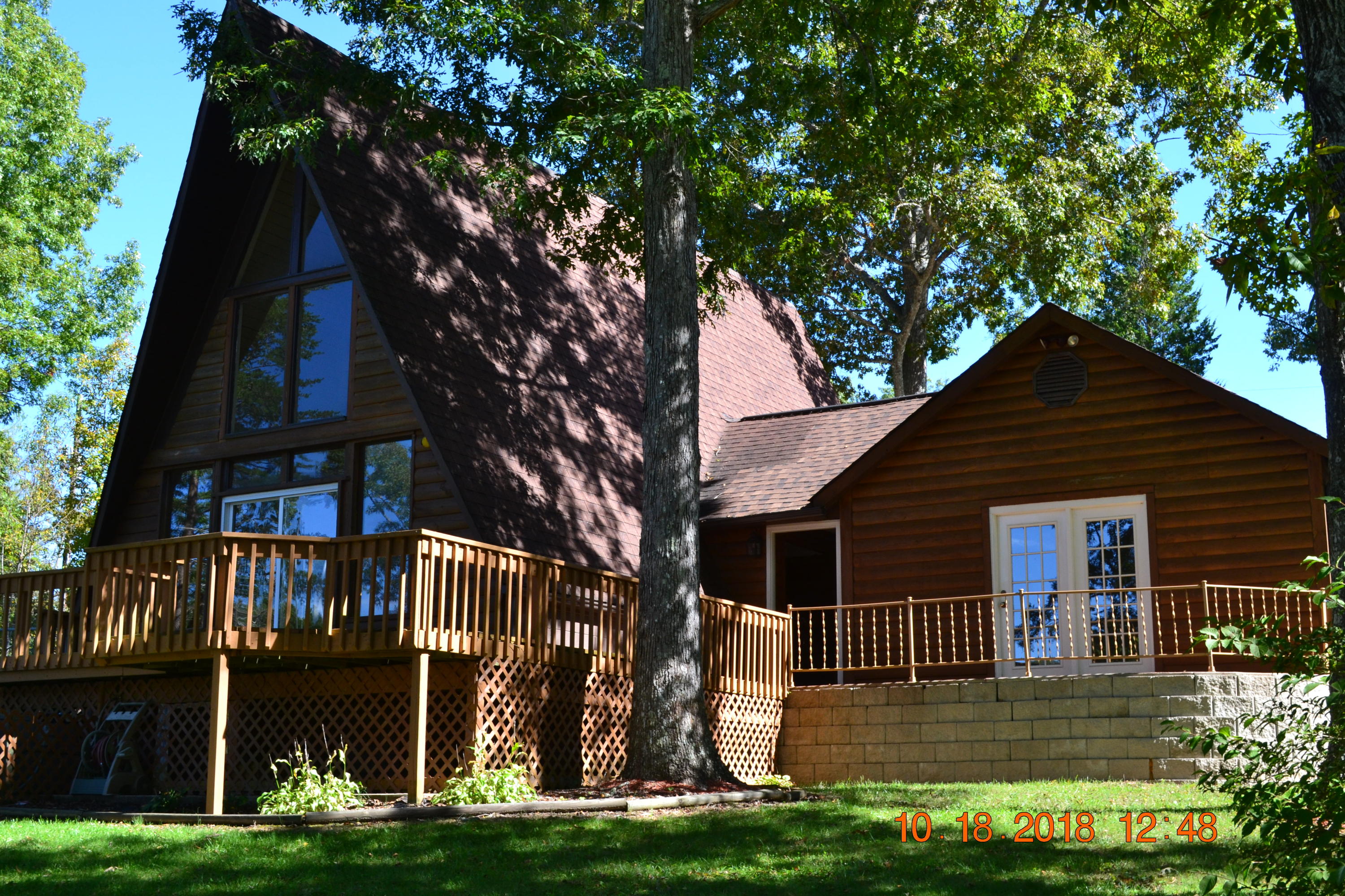 1620 Cherokee Road East Crossville, TN 38572 - Photo 1 of 40 Water side