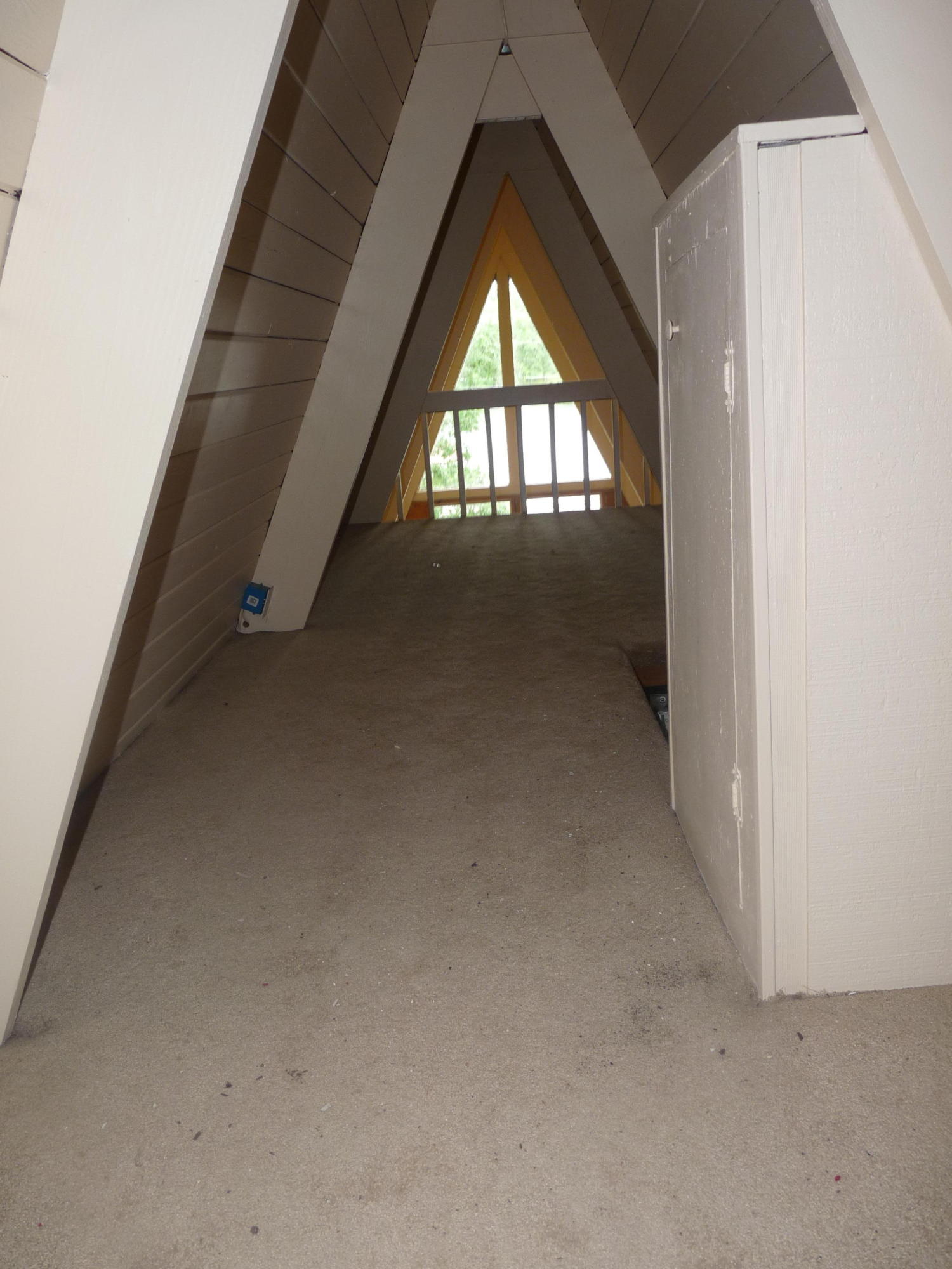 1620 Cherokee Road East Crossville, TN 38572 - Photo 17 of 40 3rd floor bonus