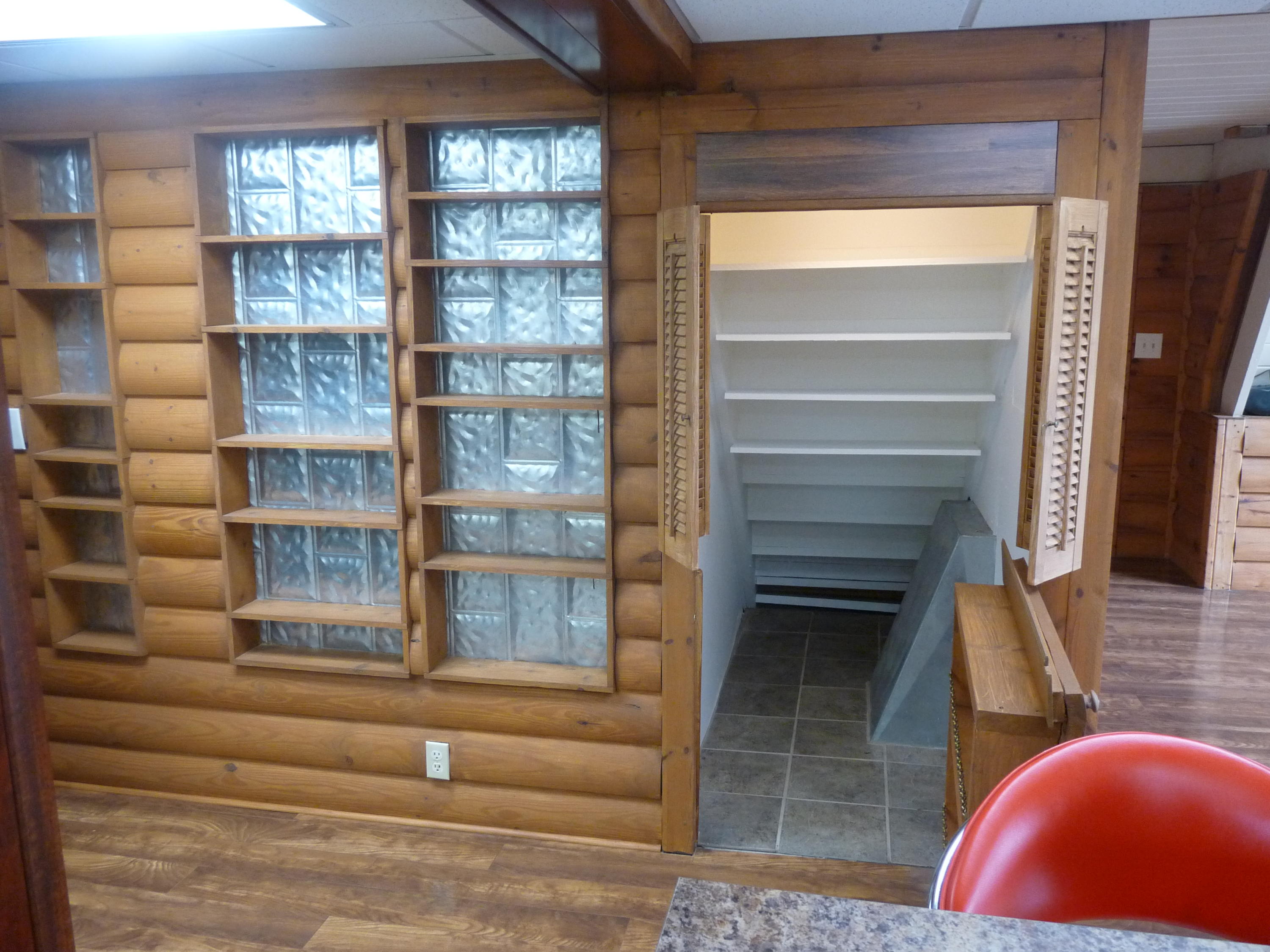 1620 Cherokee Road East Crossville, TN 38572 - Photo 27 of 40 Pantry & shelving
