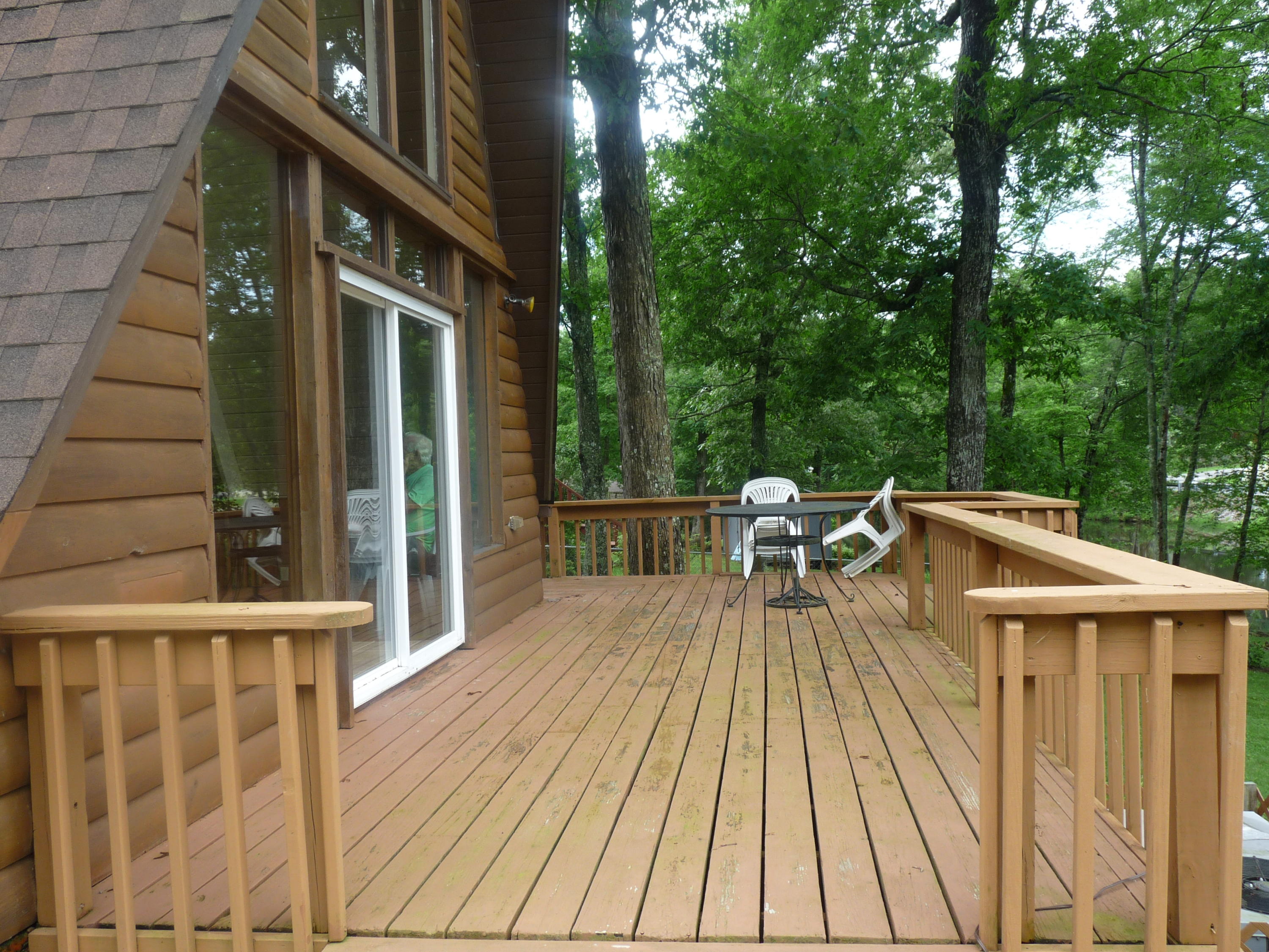 1620 Cherokee Road East Crossville, TN 38572 - Photo 31 of 40 Rear decking