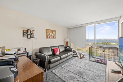 $2,985,000 | 1750 Avenida Del Mundo, Unit 309, Coronado, CA 92118