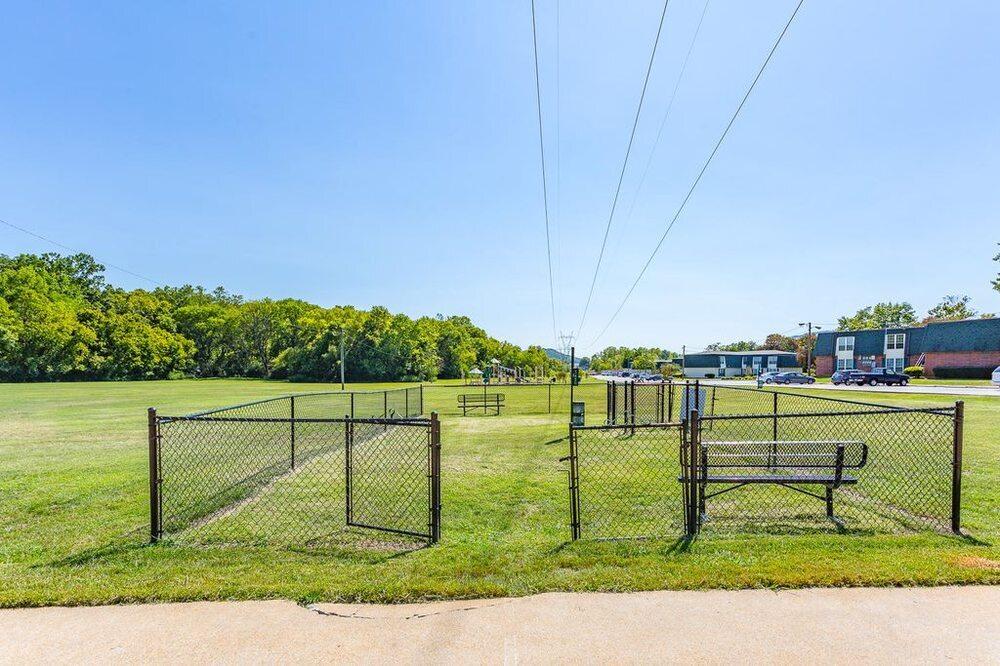 900 Mountain Creek Road, Unit 278 Chattanooga, TN 37405 - Photo 12 of 19 Signal View Dog Park