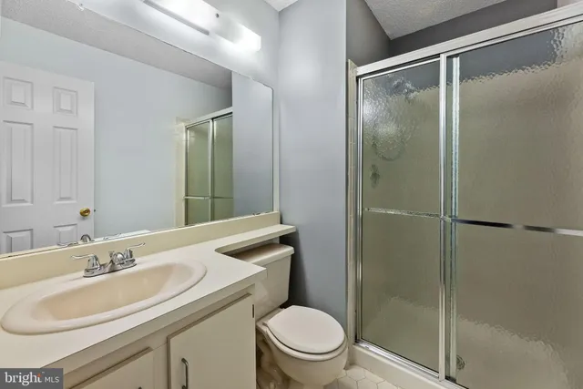 $2,500 | 66 Cheverny Court, Hamilton, NJ 08619