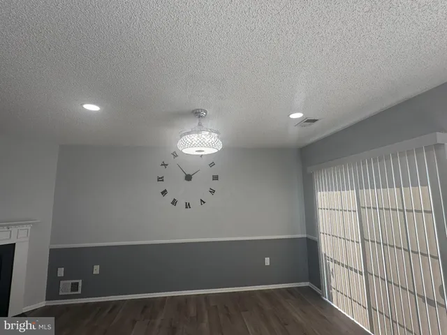 $2,500 | 66 Cheverny Court, Hamilton, NJ 08619