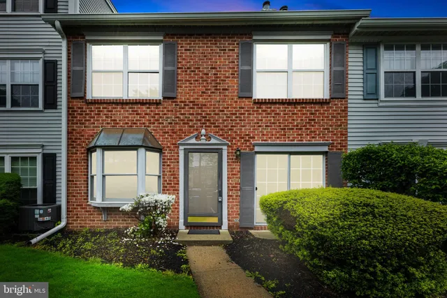 $2,500 | 66 Cheverny Court, Hamilton, NJ 08619