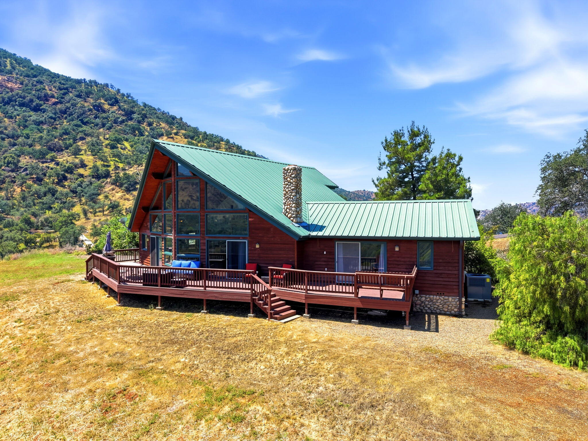40679 Crystal Drive Three Rivers, CA 93271 - Photo 4 of 53 4-40679_Crystal_Dr_-_Three_Rivers_CA_003