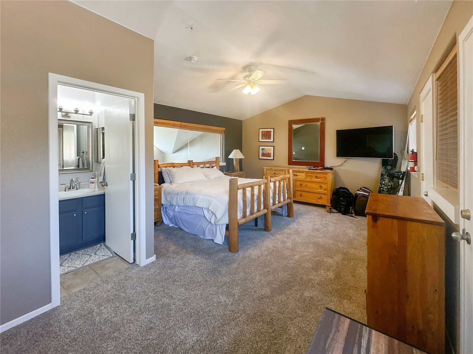 91599 Ryan Gulch Road, Unit B2 Silverthorne, CO 80498 - Photo 15 of 19