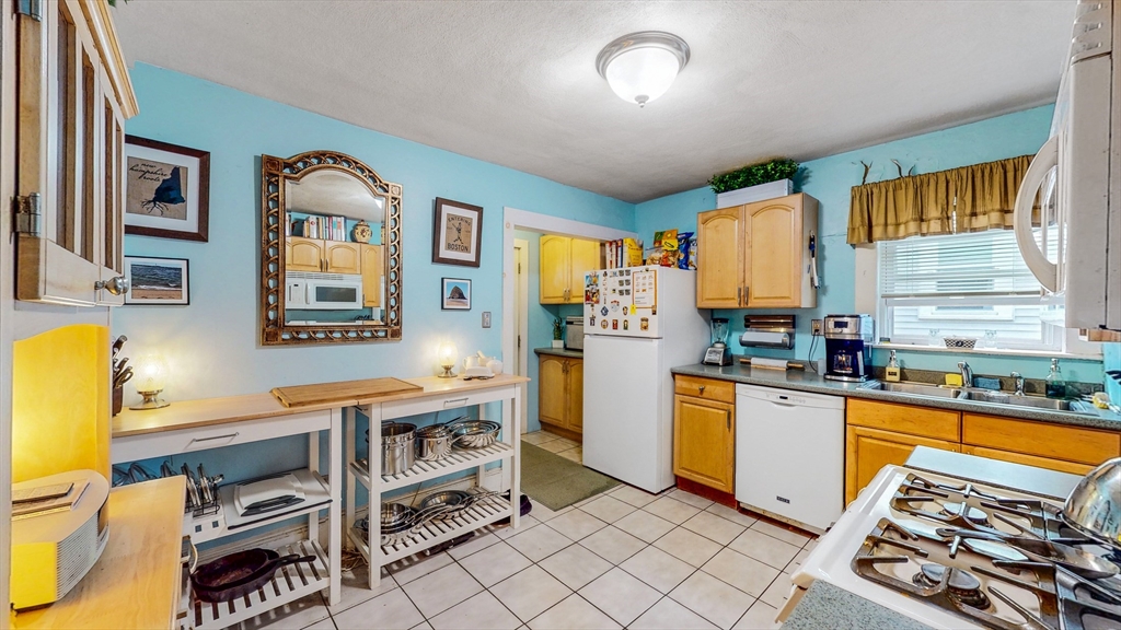 235-237 Corey Road Boston, MA 02135 - Photo 10 of 34 Gallery Image 10
