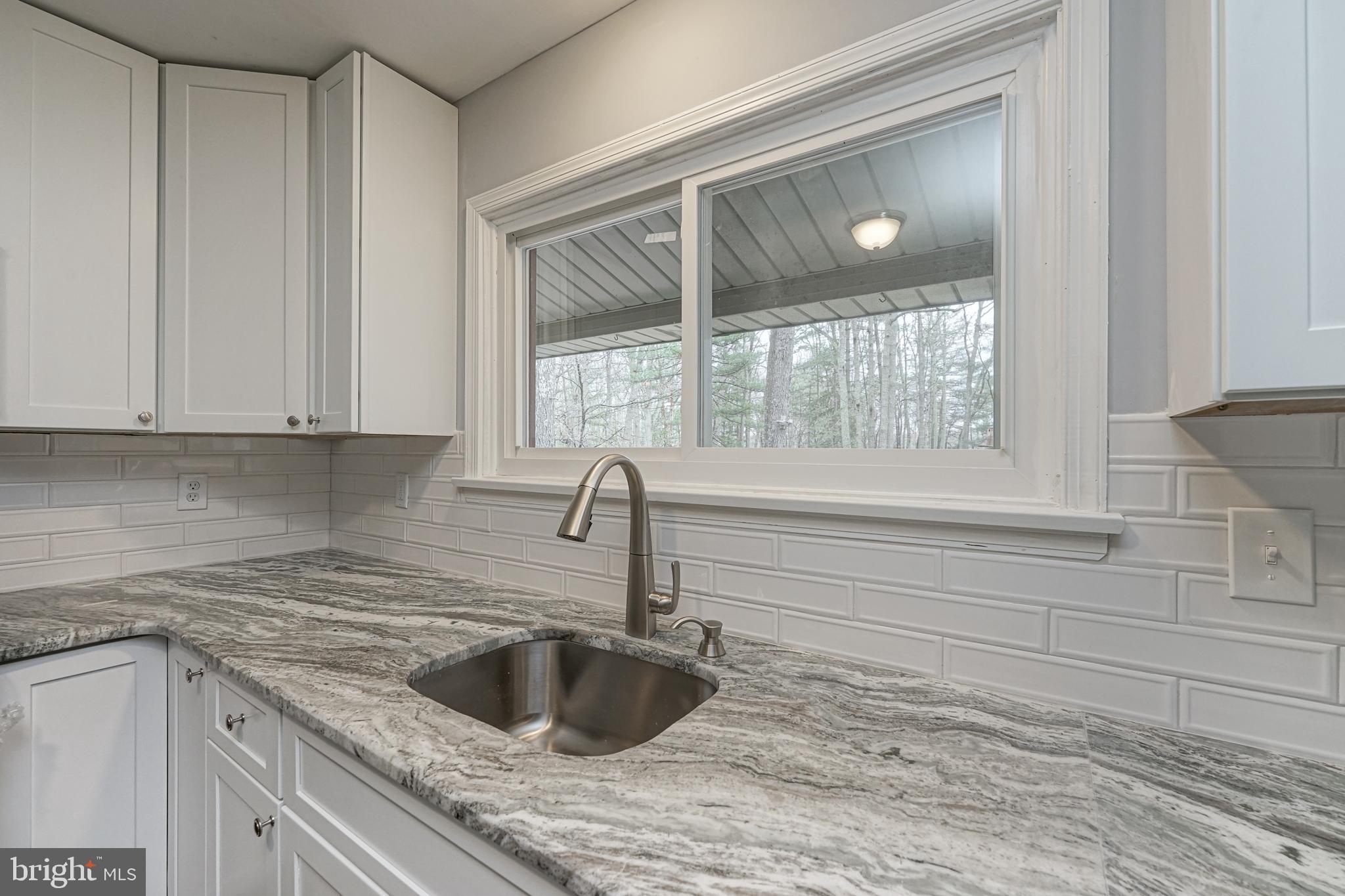 15 Foxchase Road Southampton, NJ 08088 - Photo 8 of 50