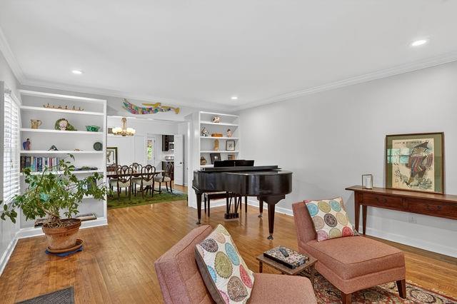 123 Mimosa Place Decatur, GA 30030 - Photo 5 of 48 a living room with furniture and a potted plant