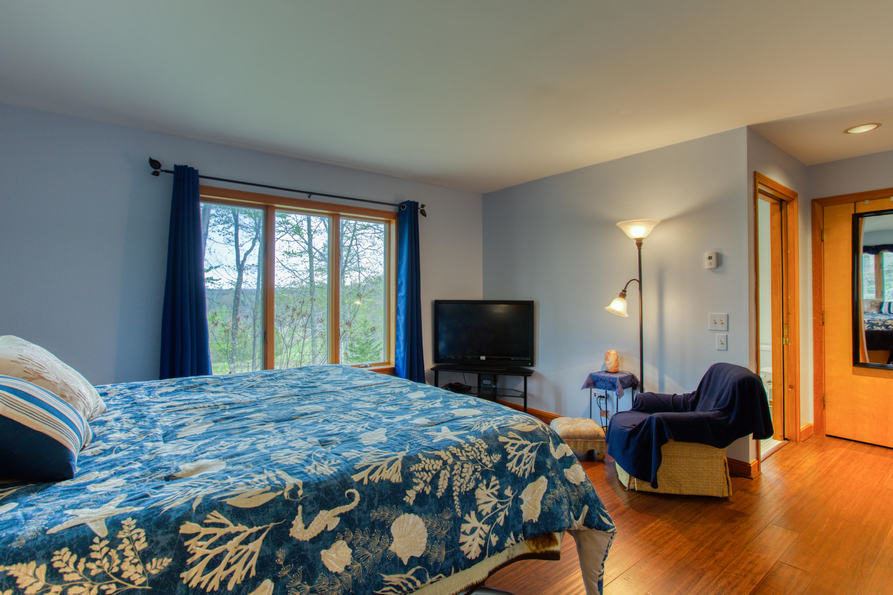 9 Cliff Road Boothbay, ME 04537 - Photo 12 of 22 8