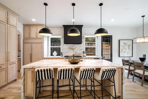 $2,275,000 | 6162 Prospect Avenue, Dallas, TX 75214