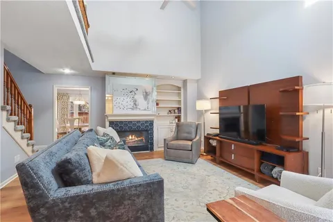 $345,000 | 12628 Barkley Street, Leawood, KS 66209