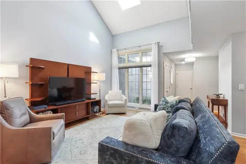 $345,000 | 12628 Barkley Street, Leawood, KS 66209