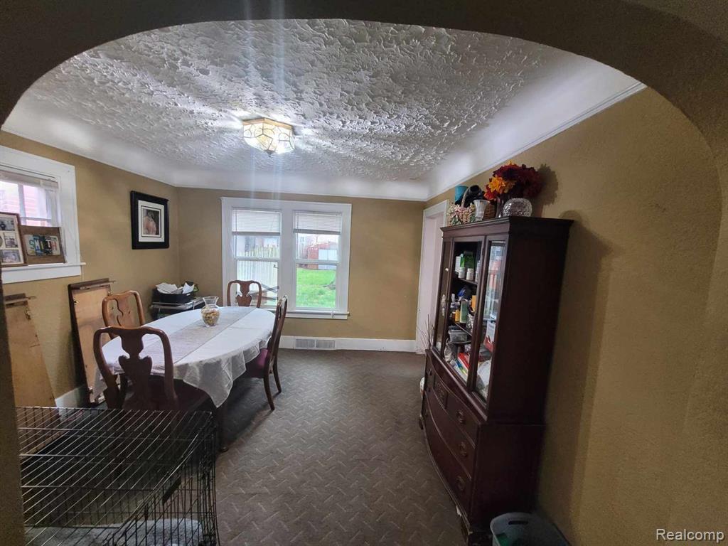 19 Mohawk Road Pontiac, MI 48341 - Photo 6 of 15