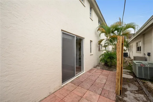 $250,000 | 528 Barcelona Avenue, Unit 114, Venice, FL 34285