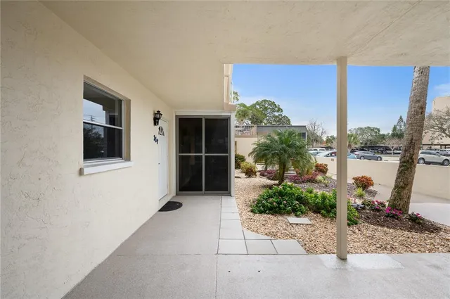 $250,000 | 528 Barcelona Avenue, Unit 114, Venice, FL 34285