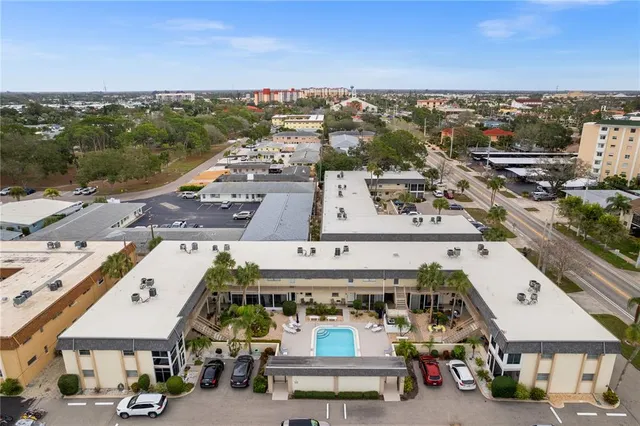 $250,000 | 528 Barcelona Avenue, Unit 114, Venice, FL 34285