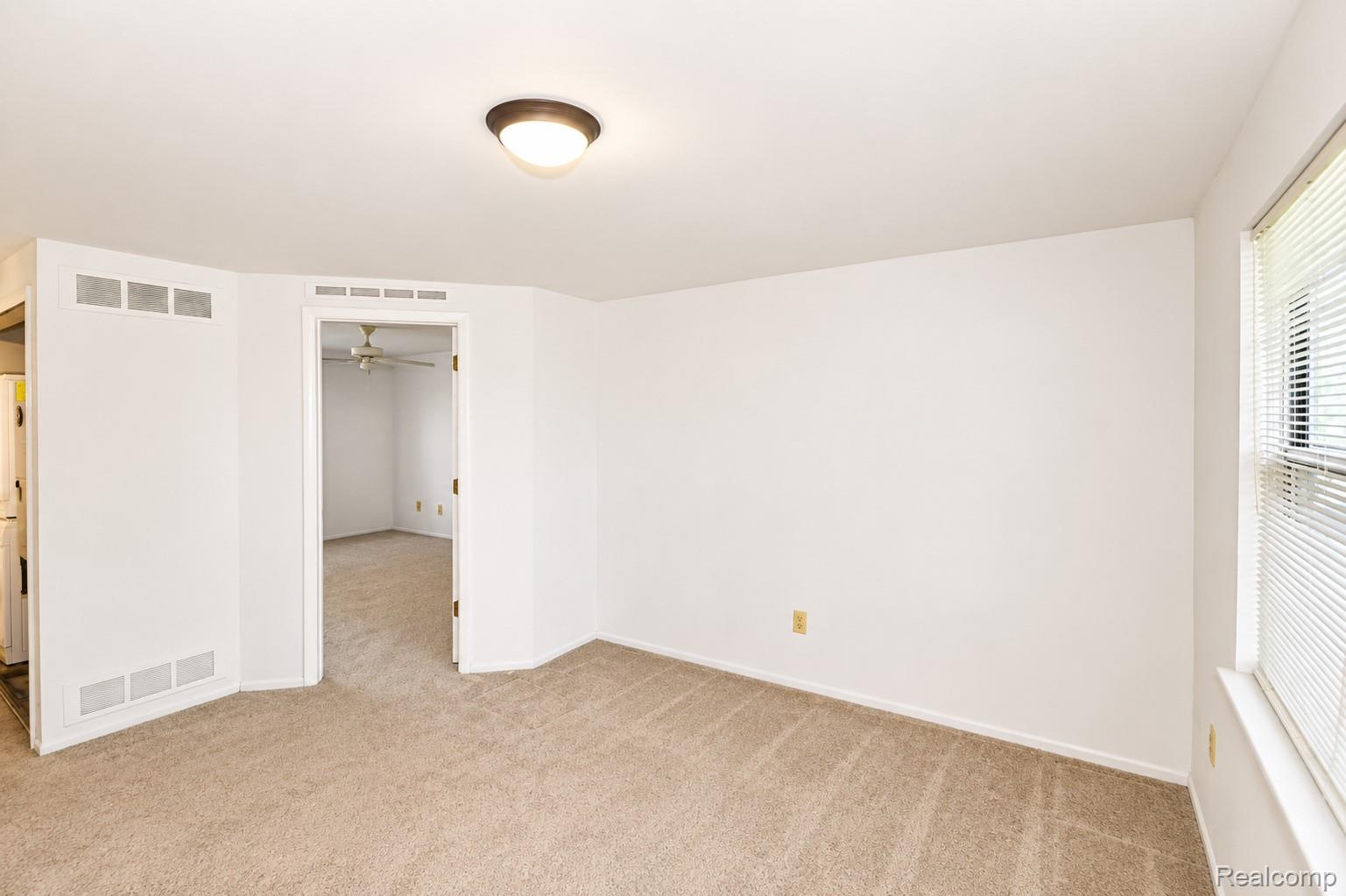 4365 South Crooks Road Royal Oak, MI 48073 - Photo 16 of 25 2nd floor room.jpg