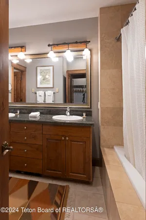 $2,750,000 | 531 Snow King Loop, Unit 3130, Jackson, WY 83001