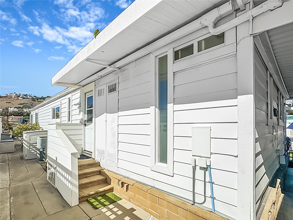 26 Mira Las Olas San Clemente, CA 92673 - Photo 22 of 34 a view of a balcony with door