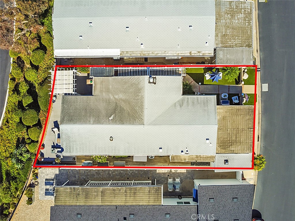 26 Mira Las Olas San Clemente, CA 92673 - Photo 29 of 34 an aerial view of a kitchen