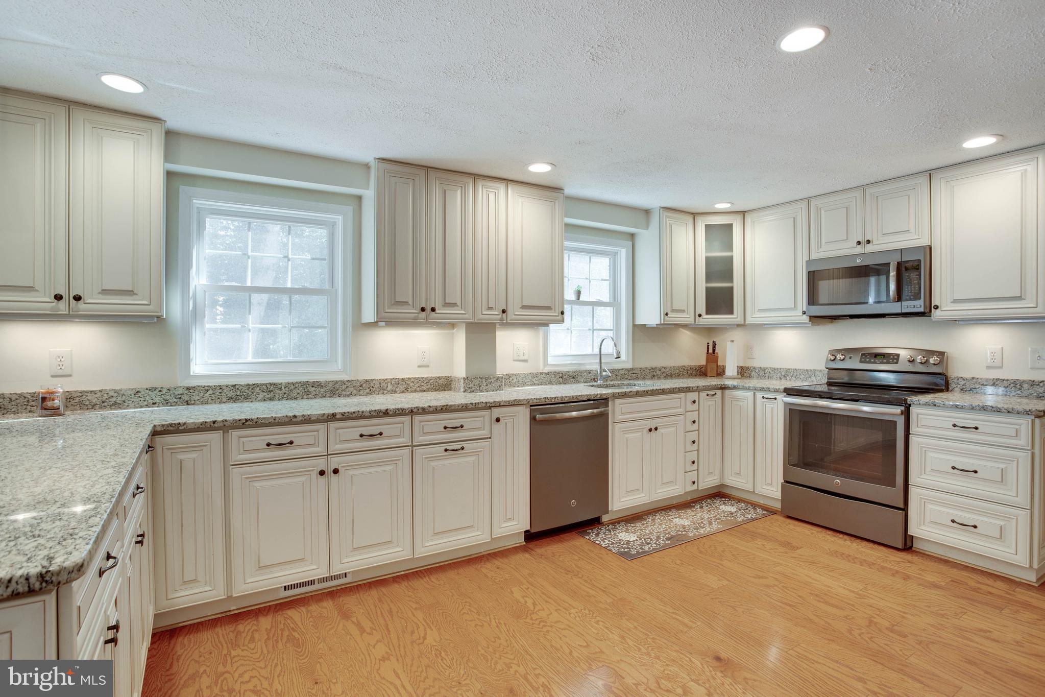 379 Yorkshire Lane Riva, MD 21140 - Photo 16 of 71 Gallery Image 16