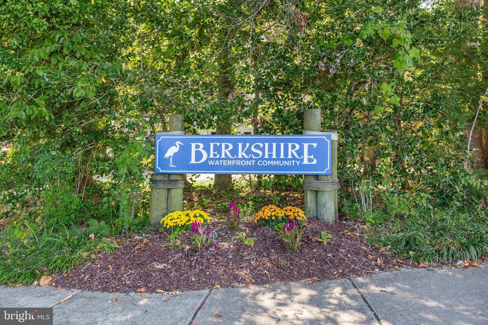 379 Yorkshire Lane Riva, MD 21140 - Photo 4 of 71 Gallery Image 4