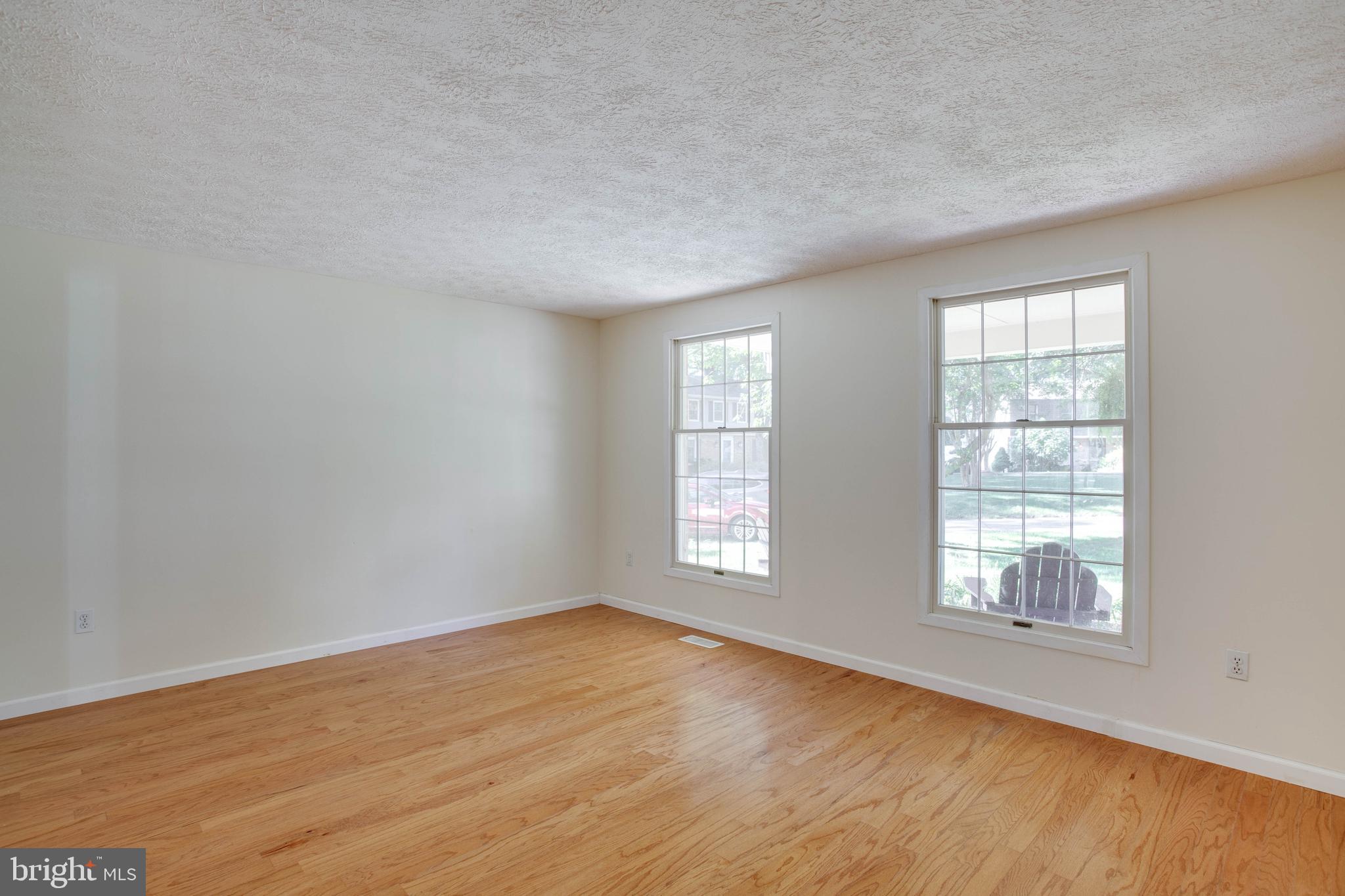379 Yorkshire Lane Riva, MD 21140 - Photo 9 of 71 Gallery Image 9