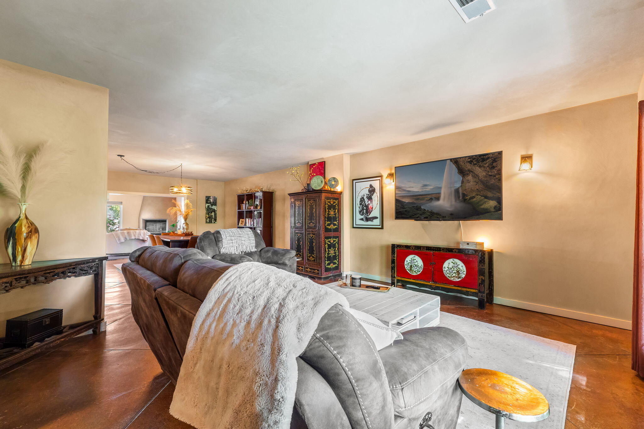 336 Los Ranchos Road Northwest Albuquerque, NM 87107 - Photo 9 of 54 Gallery Image 9
