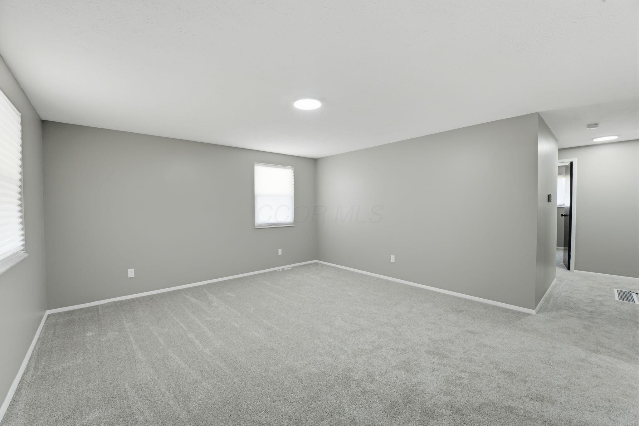 3471 Penfield Road Columbus, OH 43227 - Photo 3 of 26 5-web-or-mls-3471-penfield-rd